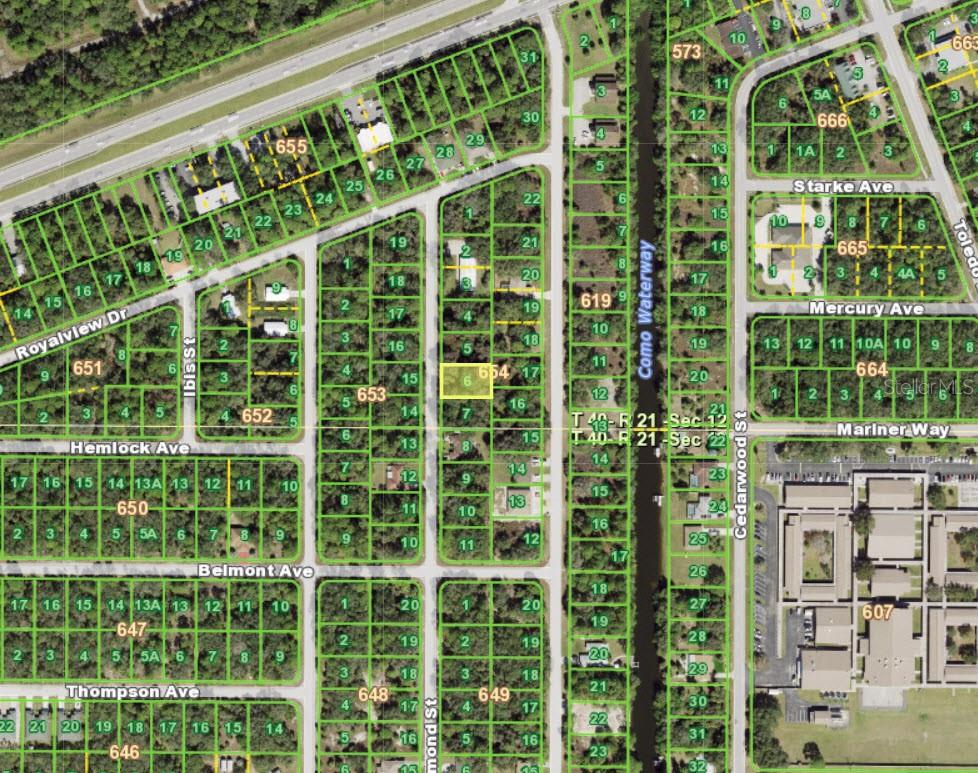 Image 3 of 7 For 1990-1998 Redmond Street