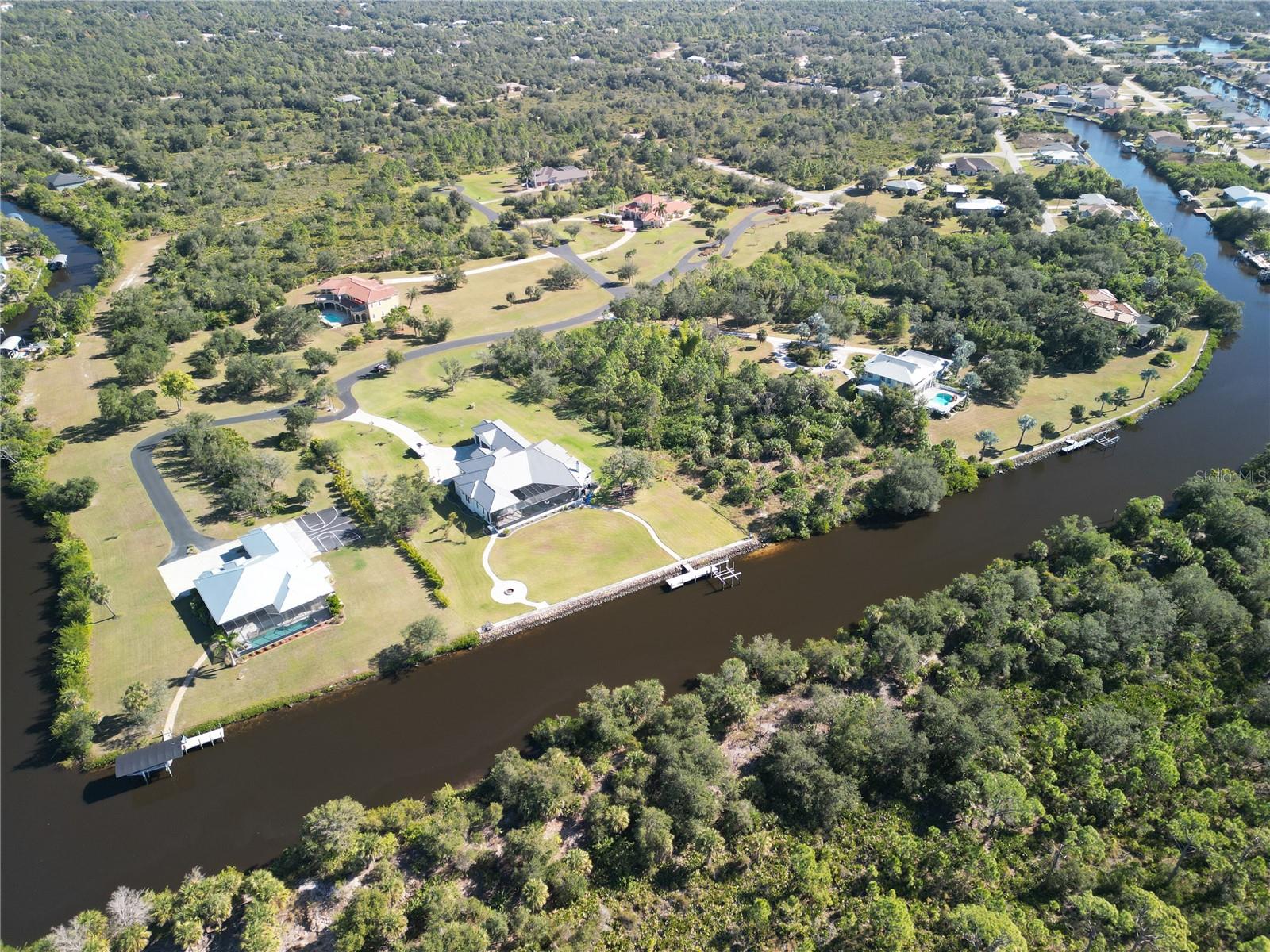 Image 5 of 9 For 3670 Como Street