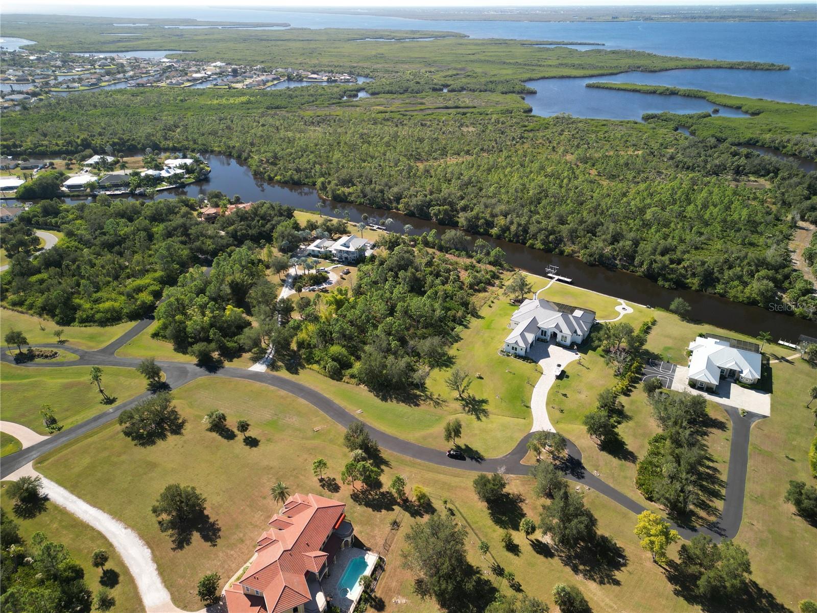 Image 7 of 9 For 3670 Como Street