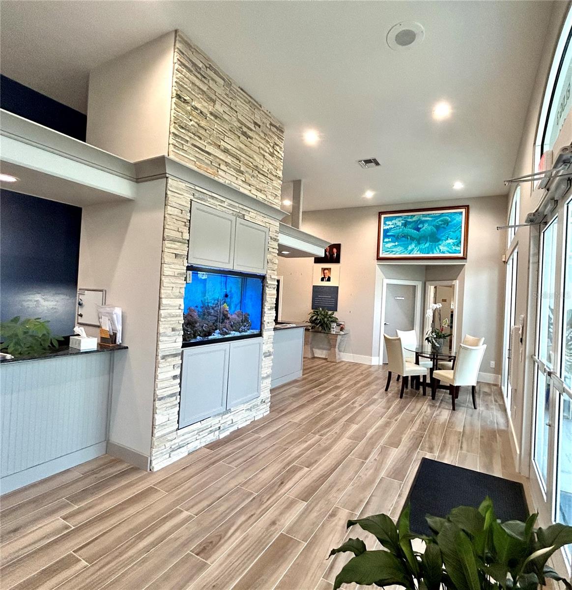 Image 4 of 5 For 1203 Marion Avenue