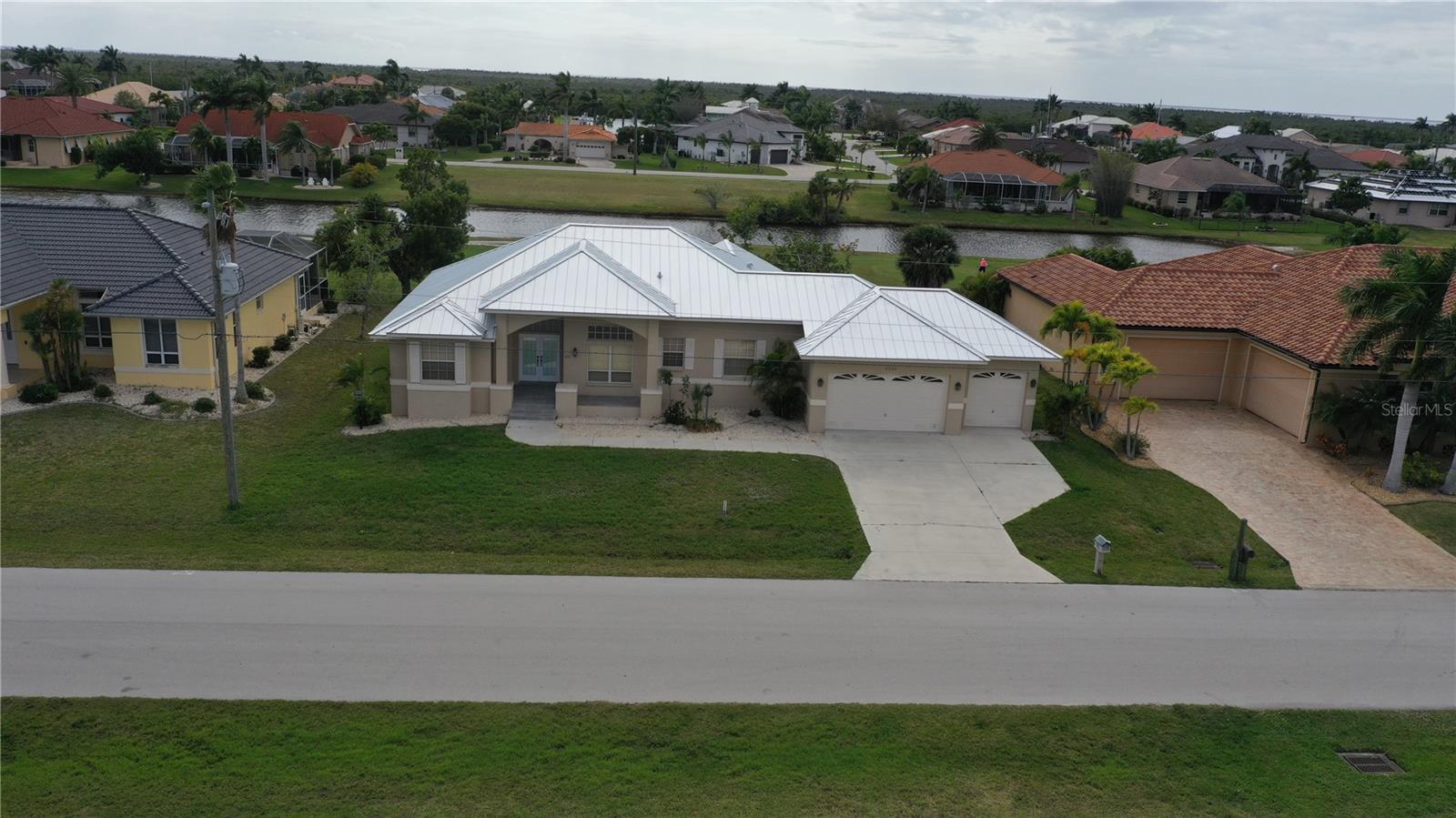 Image 3 of 18 For 2325 Padre Island Drive