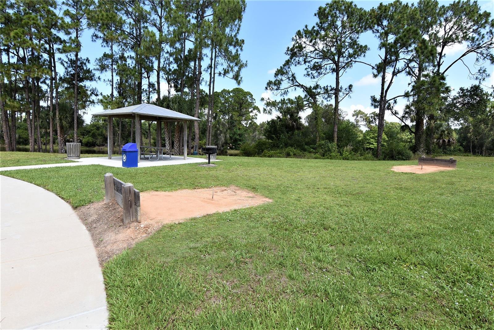 Image 10 of 11 For 12517 Estrella Boulevard