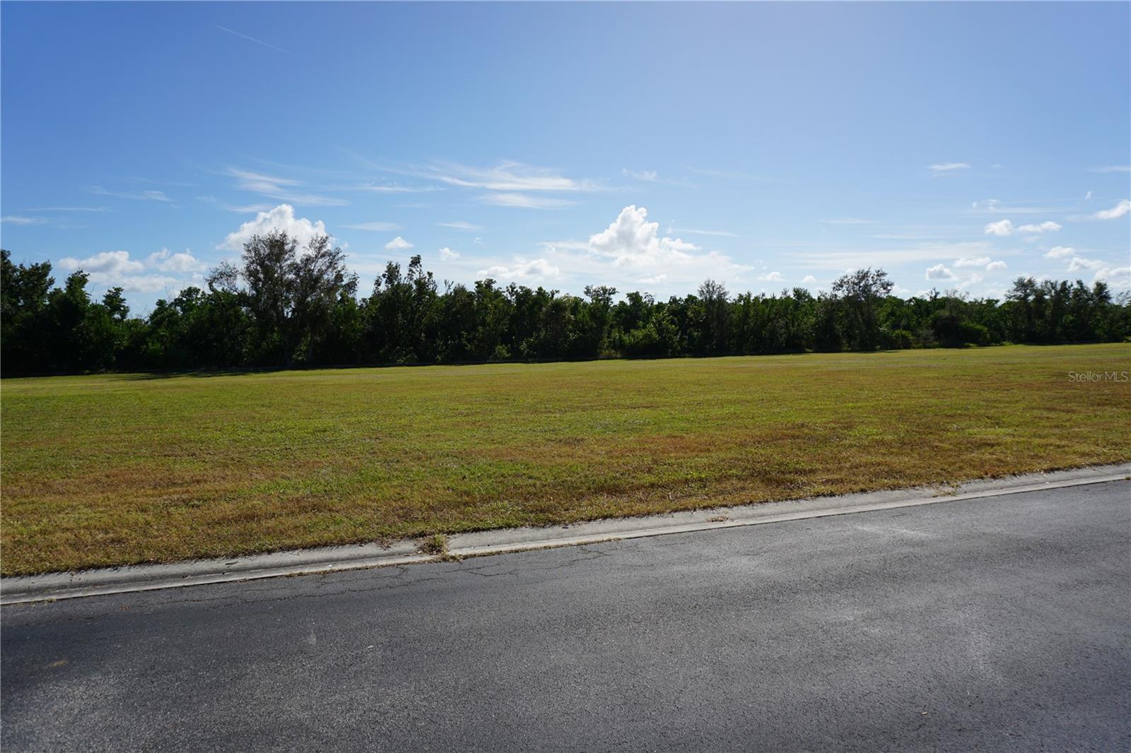 Image 9 of 44 For 4661 Grassy Point Boulevard