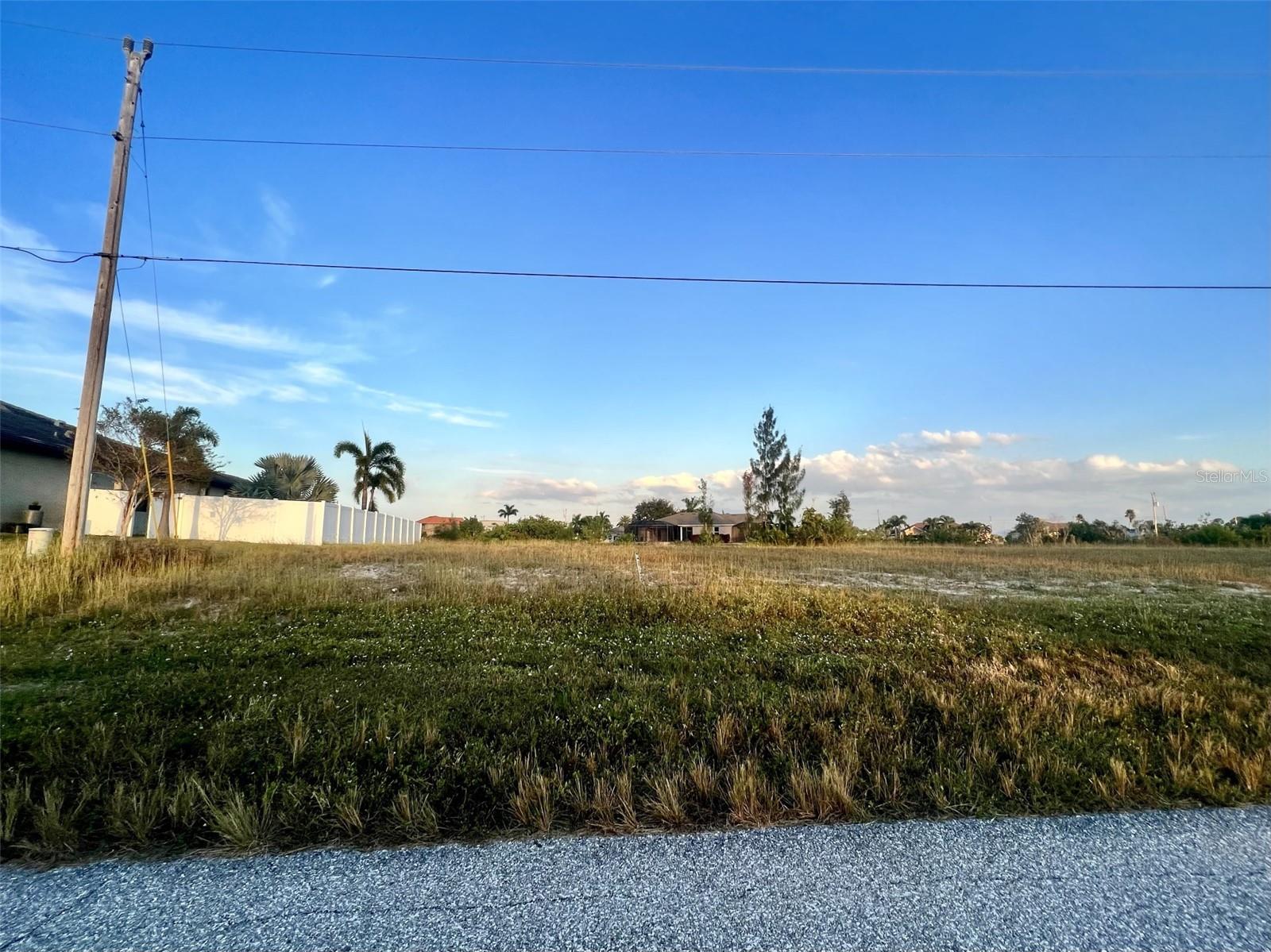 Details for 1213 20th Place, CAPE CORAL, FL 33993