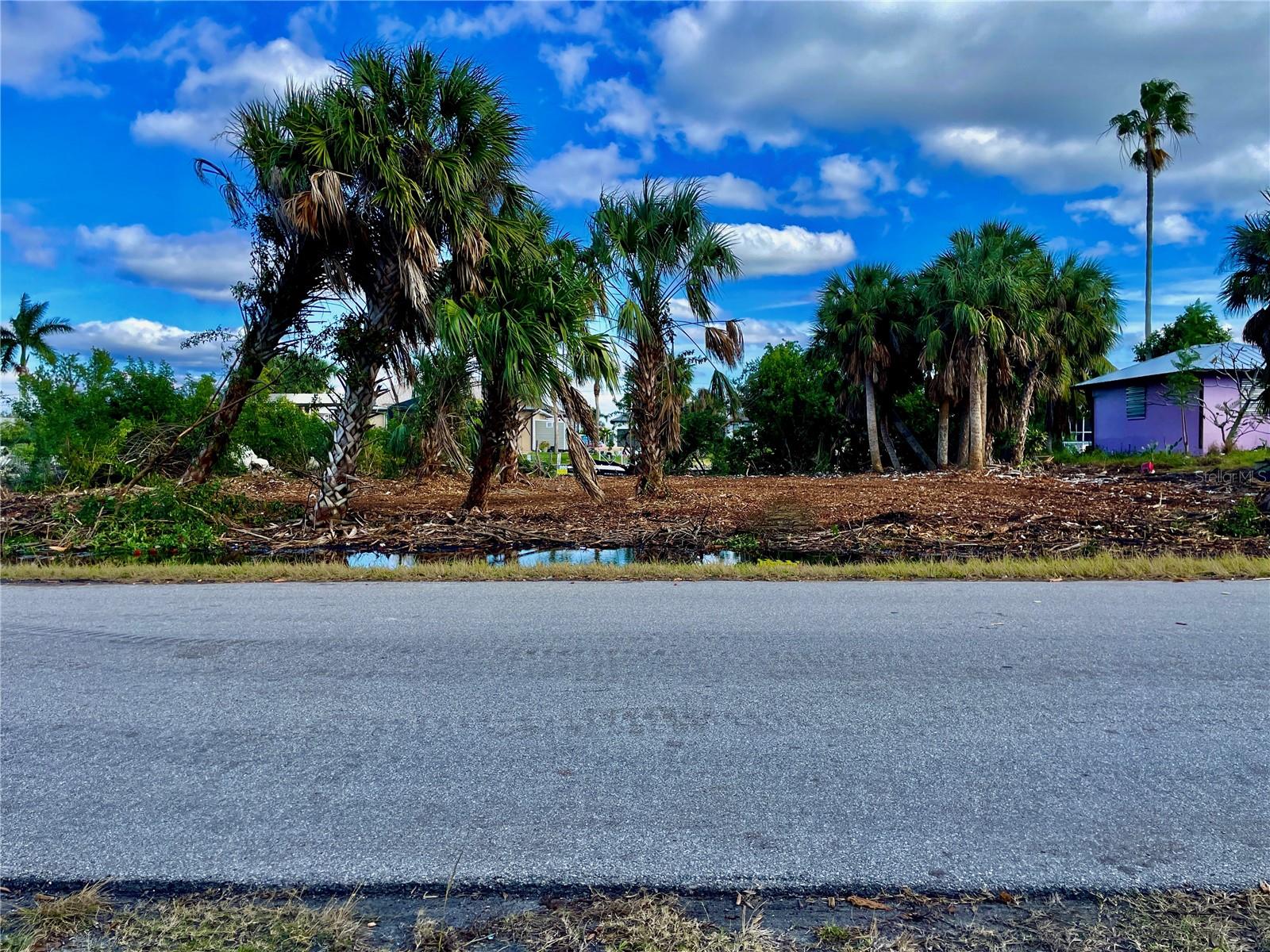 Image 2 of 18 For 4114 Palm Drive