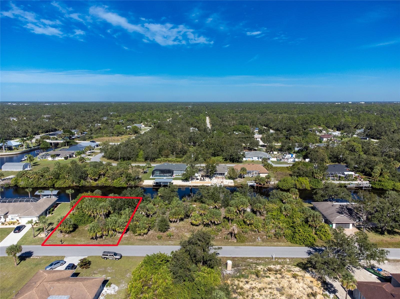 Image 2 of 17 For 17324 Gulfspray Circle