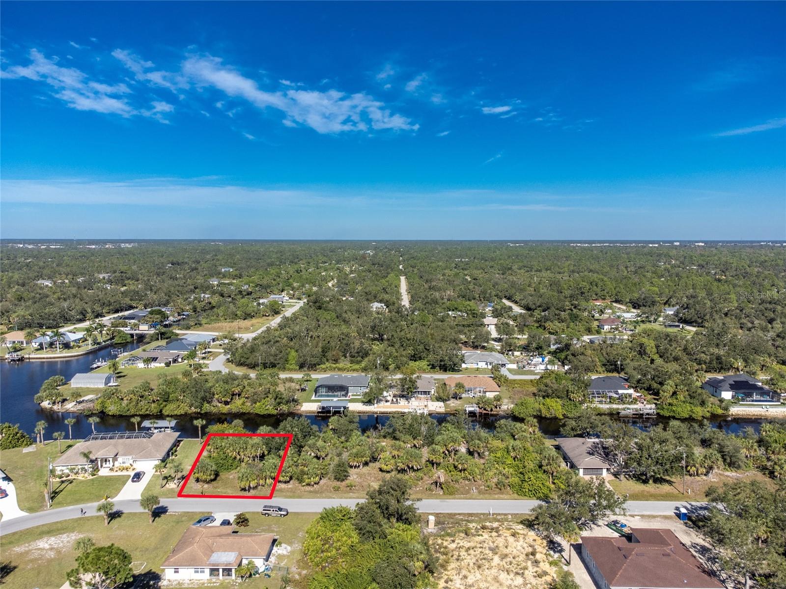 Image 4 of 17 For 17324 Gulfspray Circle
