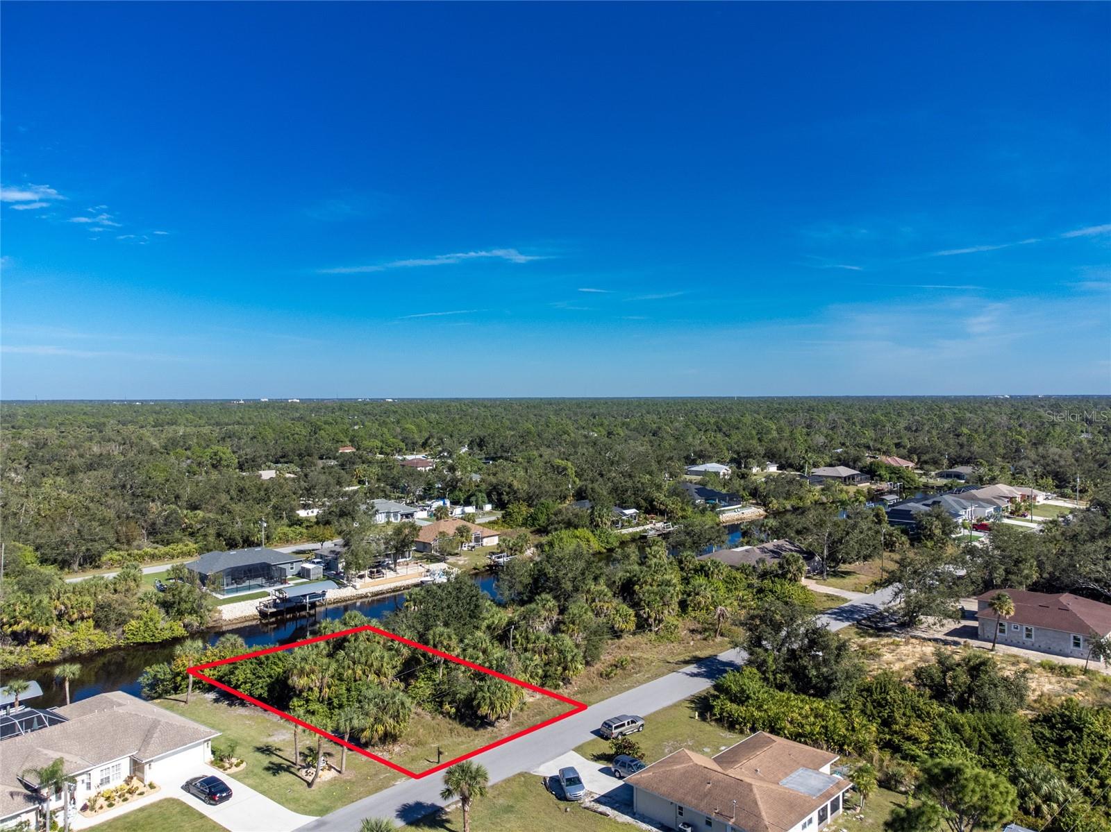 Image 8 of 17 For 17324 Gulfspray Circle