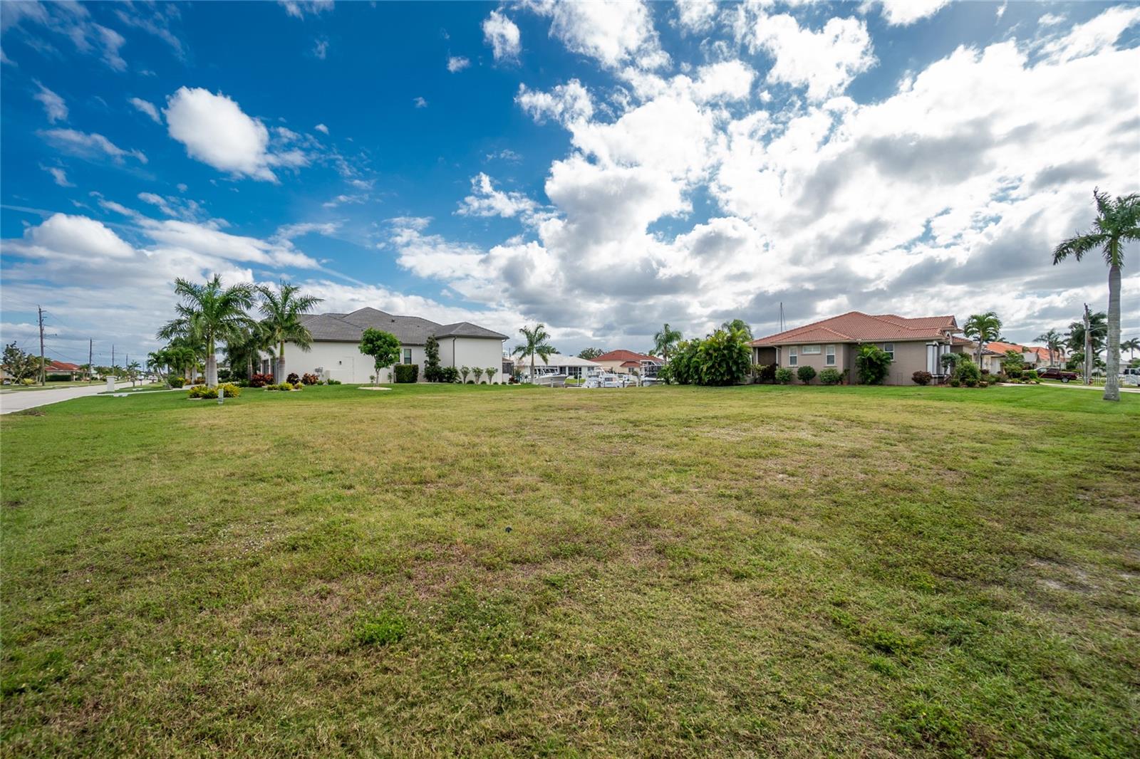 Image 3 of 27 For 3800 Saba Court