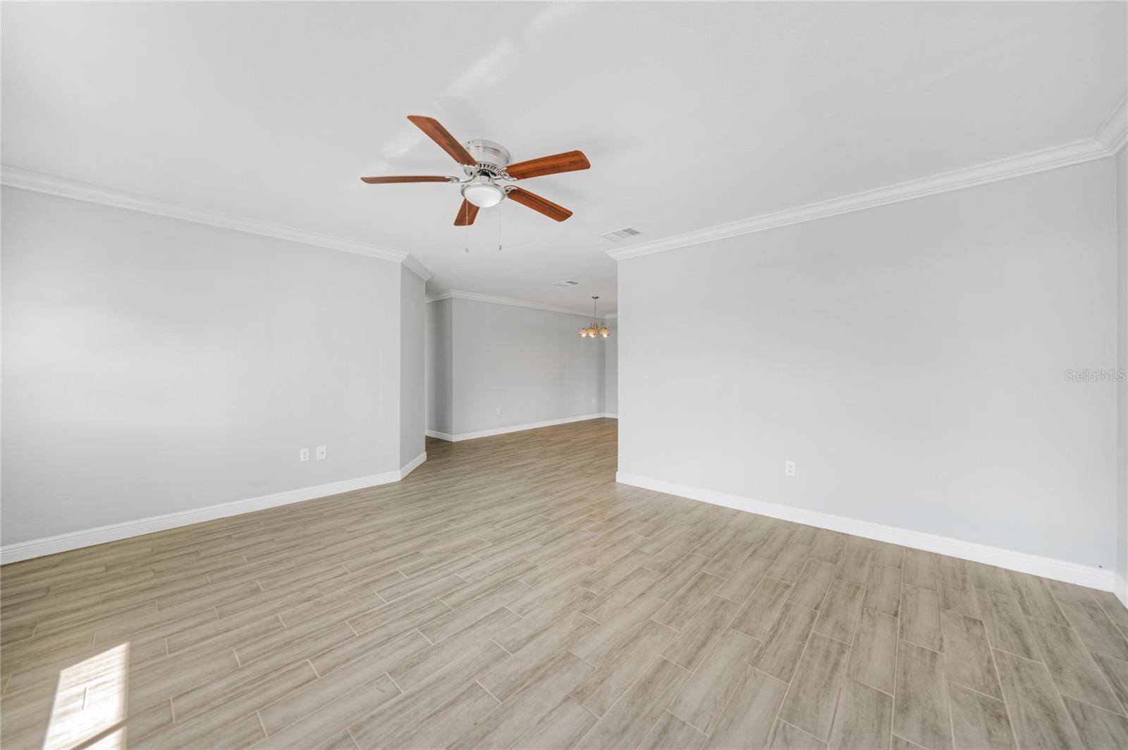 Image 9 of 57 For 3365 Avanti Circle