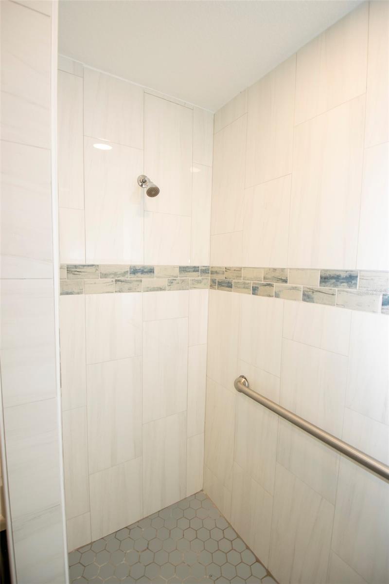 Image 31 of 42 For 11388 3rd Avenue