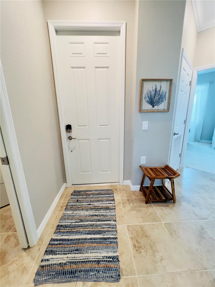 Image 10 of 53 For 14071 Heritage Landing Boulevard 331