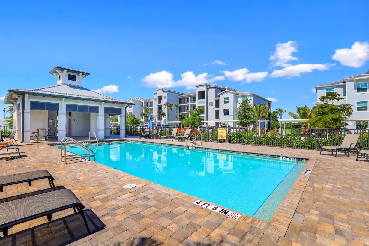 Image 24 of 53 For 14071 Heritage Landing Boulevard 331