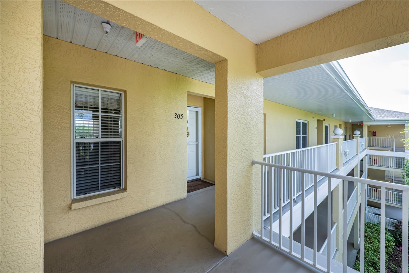 Image 5 of 64 For 19345 Water Oak Drive 305