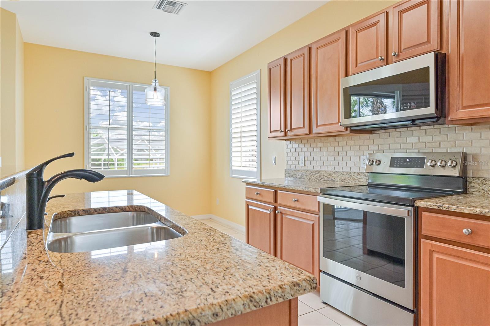 Image 14 of 34 For 17434 Boca Vista Road 1006