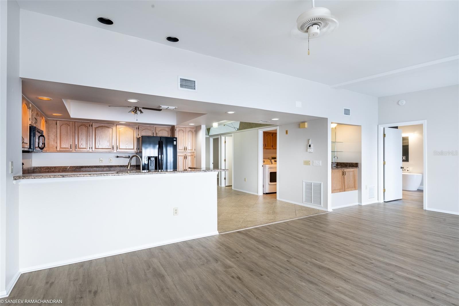 Image 11 of 53 For 1750 Jamaica Way 333
