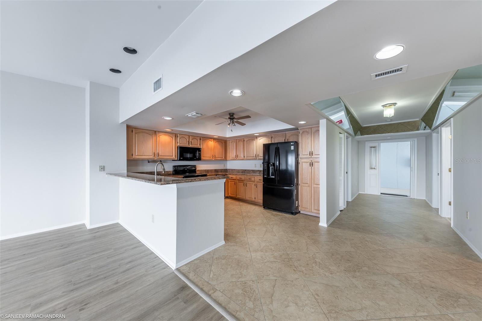 Image 13 of 53 For 1750 Jamaica Way 333