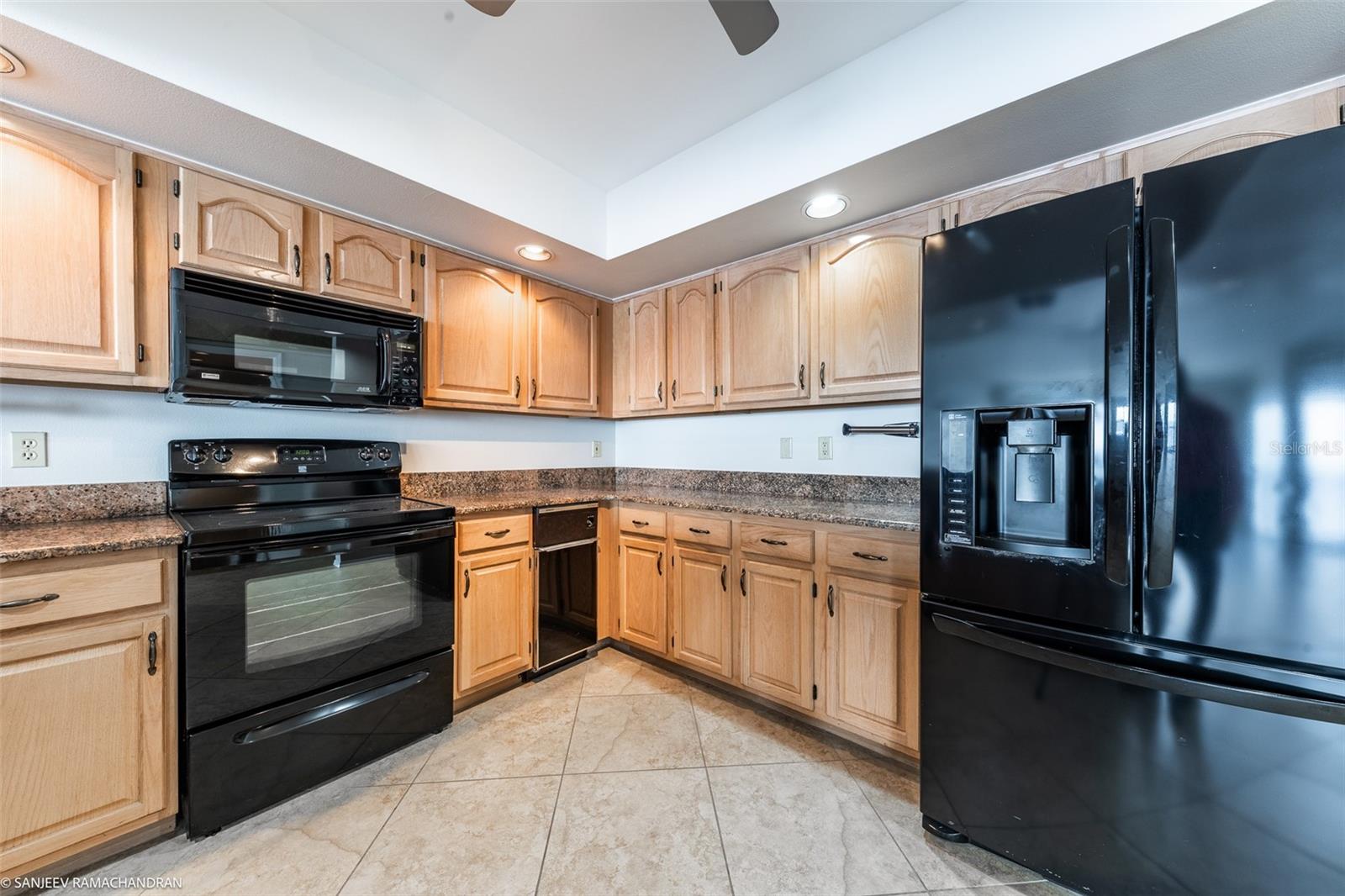 Image 17 of 53 For 1750 Jamaica Way 333