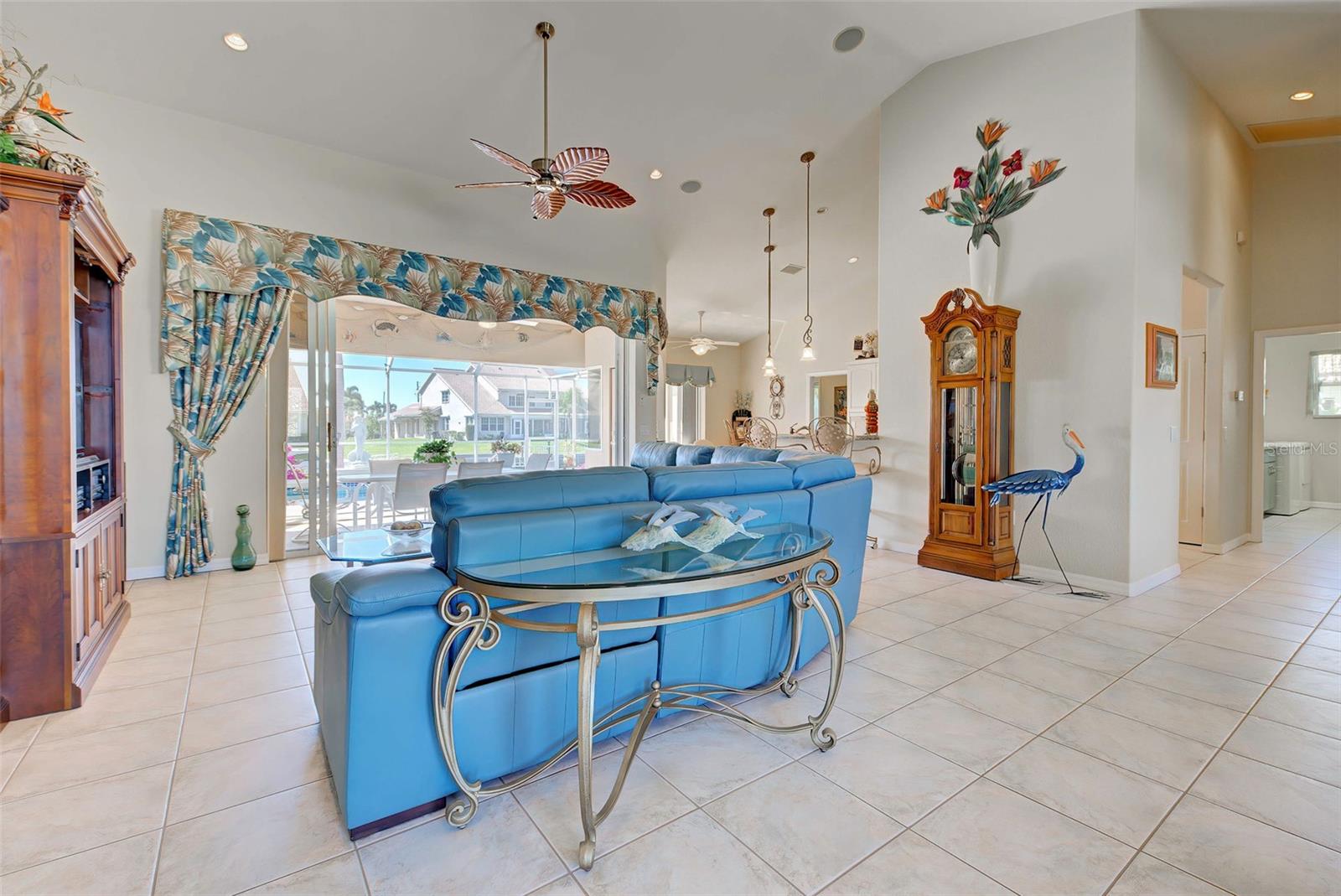 Image 9 of 50 For 1429 Blue Jay Court