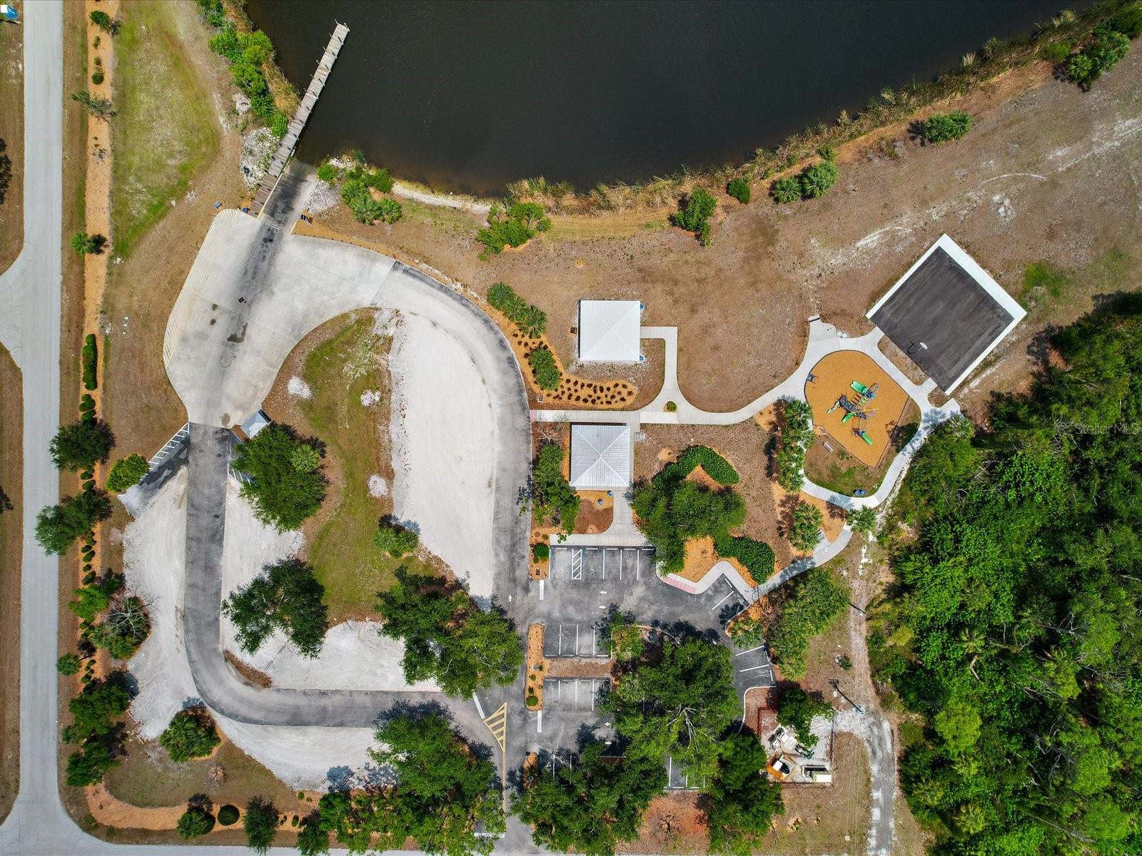 Image 28 of 43 For 15442 Mccomb Circle