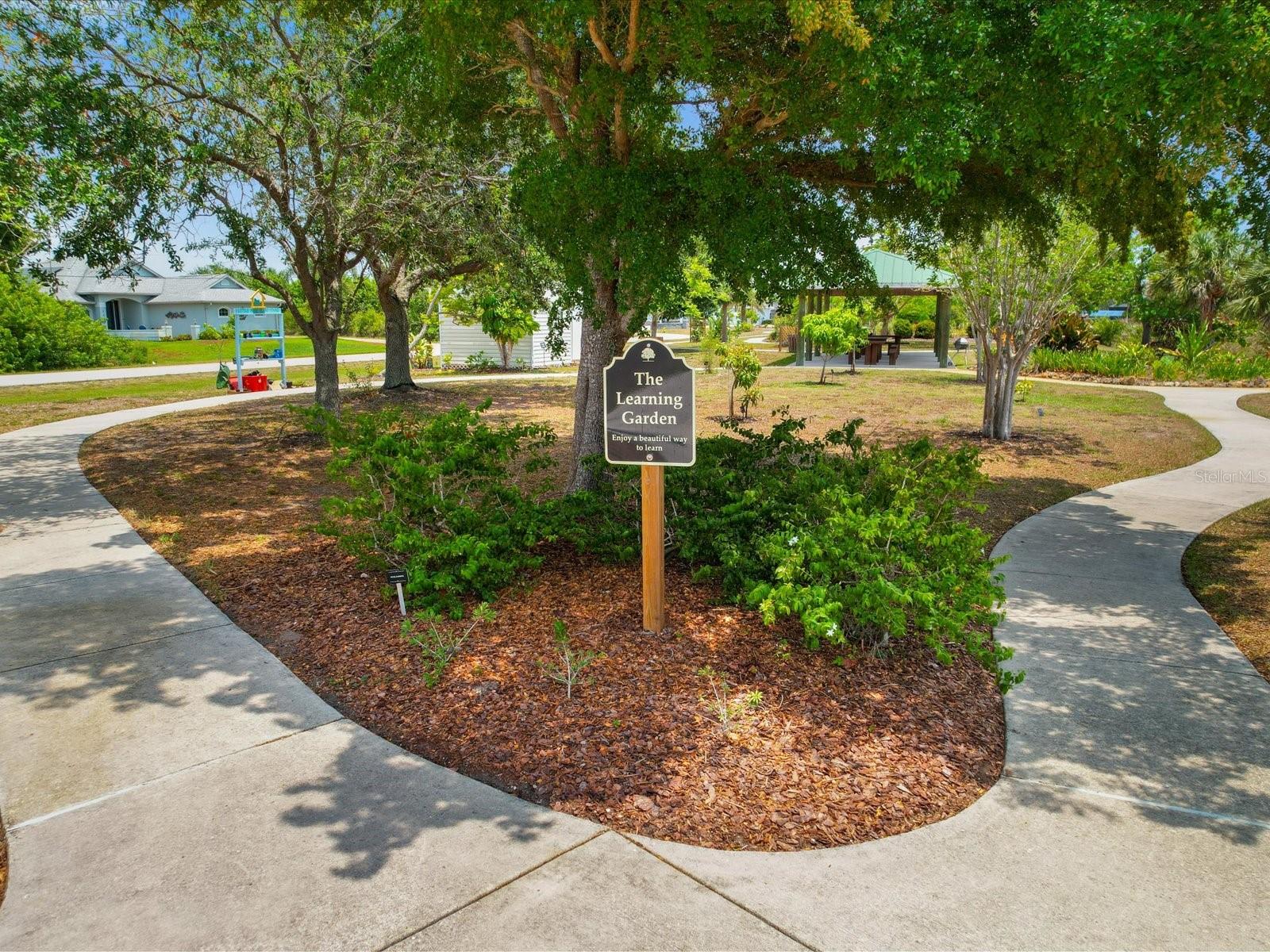 Image 40 of 43 For 15442 Mccomb Circle