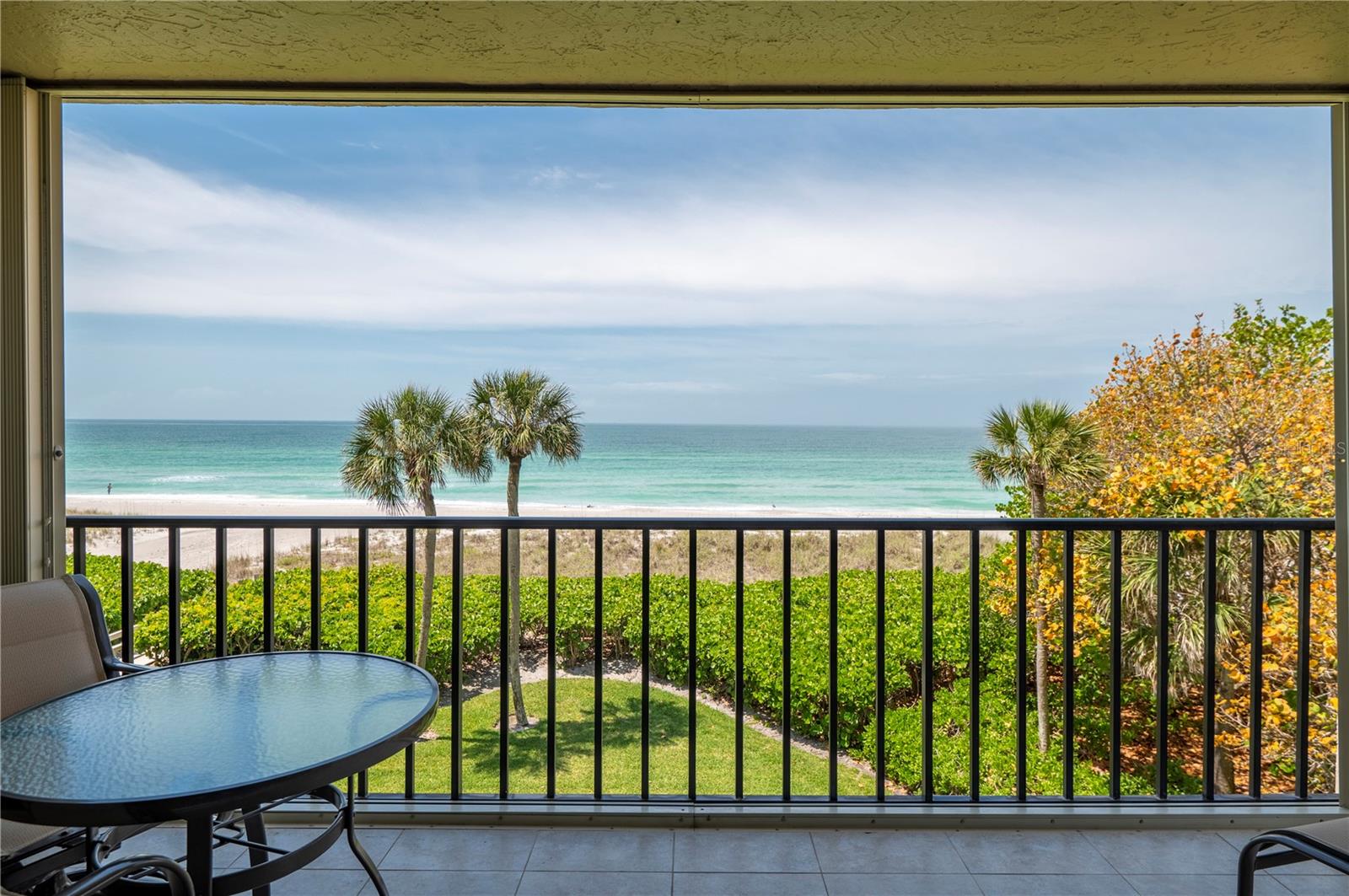 Listing photo id 15 for 2675 Gulf Of Mexico Drive 204