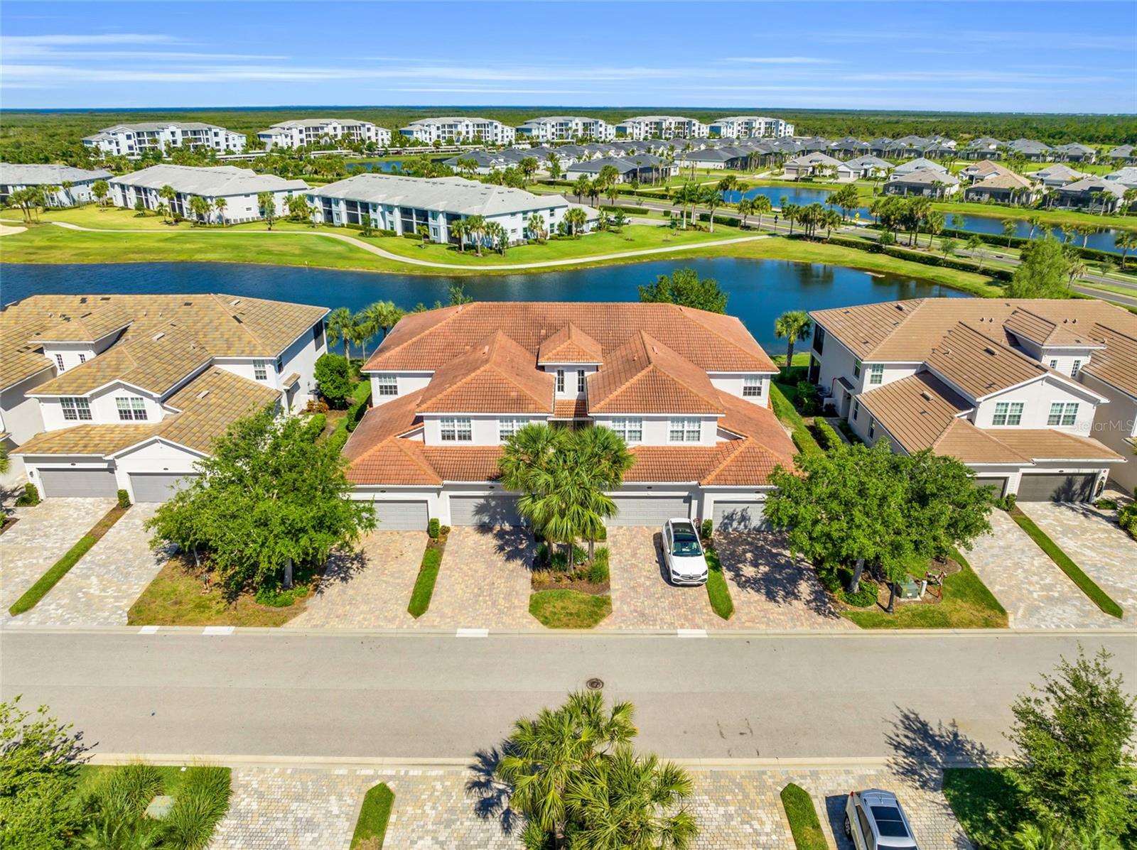 Image 83 of 88 For 14009 Black Beauty Drive 211