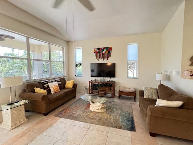 Image 12 of 52 For 3181 Matecumbe Key Road 10