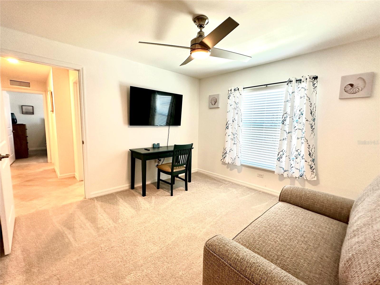 Image 21 of 54 For 14224 Heirtage Landing Boulevard 921