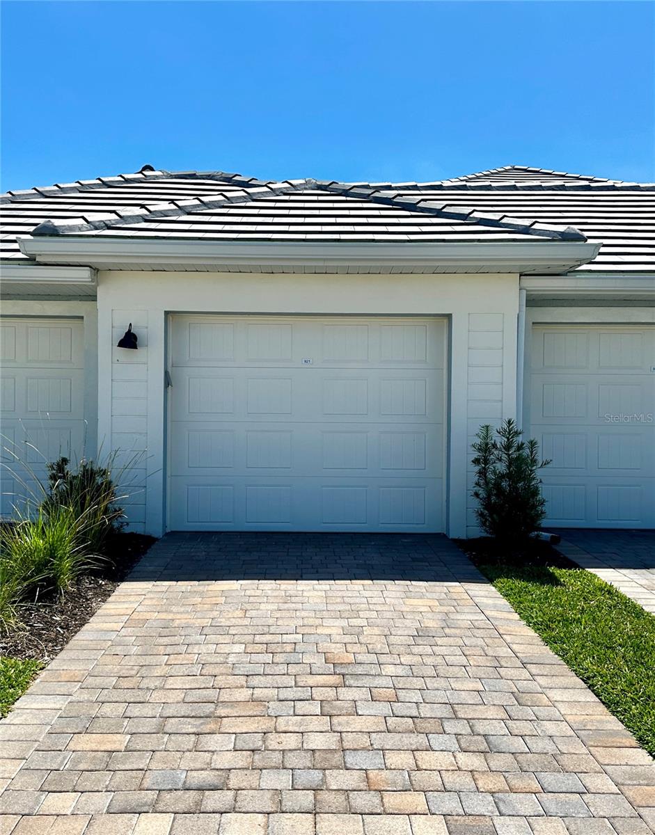 Image 29 of 54 For 14224 Heirtage Landing Boulevard 921