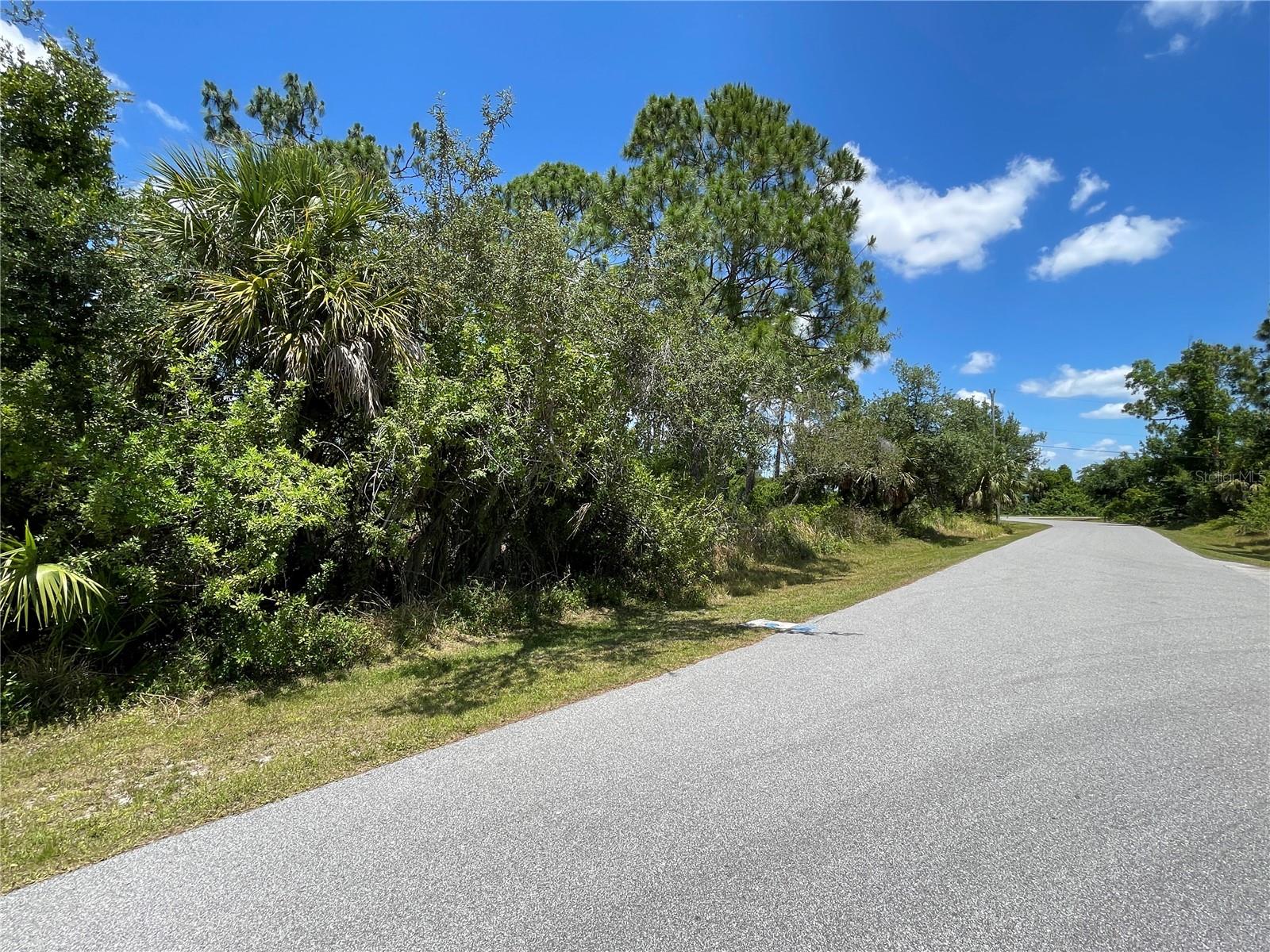 Image 15 of 16 For 468 Kellstadt Street Nw