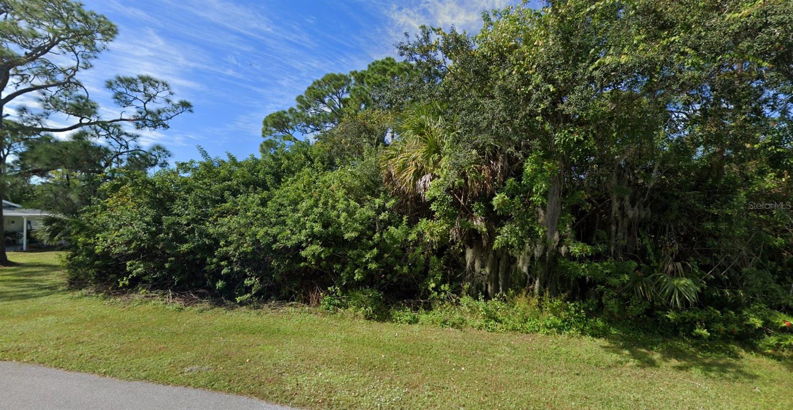 Image 7 of 16 For 468 Kellstadt Street Nw