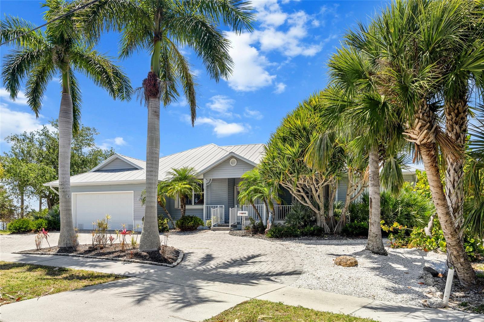 Image 6 of 52 For 4468 Harbor Boulevard