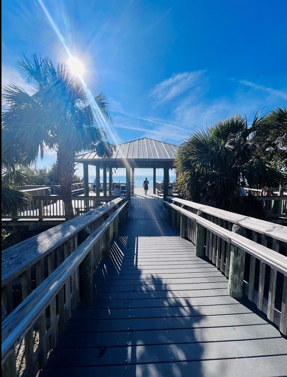 Image 7 of 11 For 269 Rotonda Boulevard S