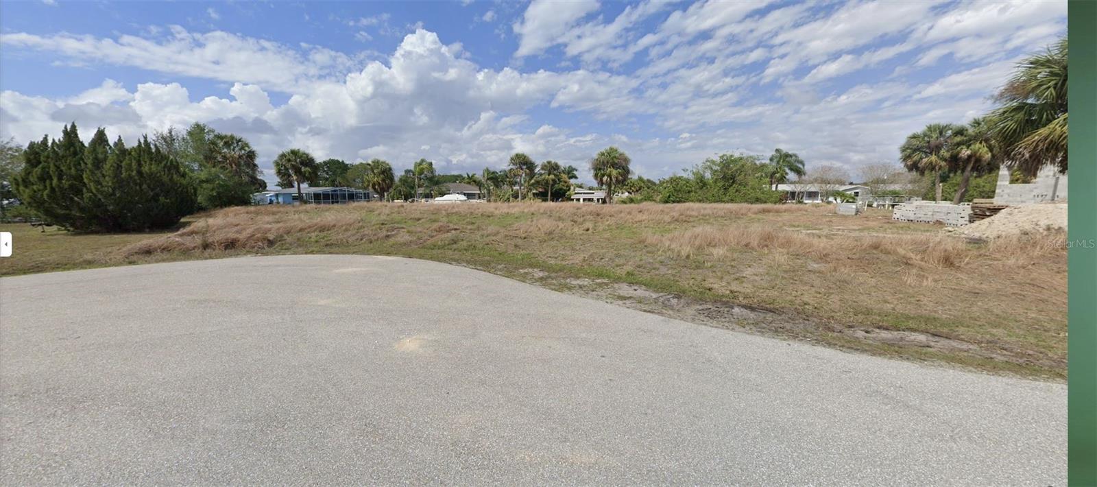 Image 4 of 5 For 28410 Silver Palm Drive