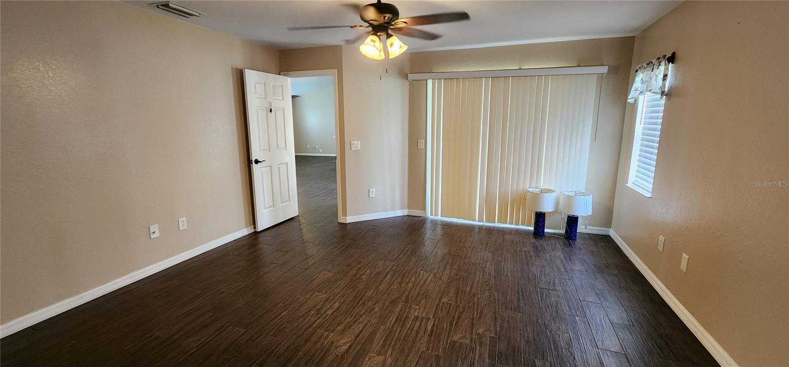 Image 15 of 30 For 4530 Irdell Terrace