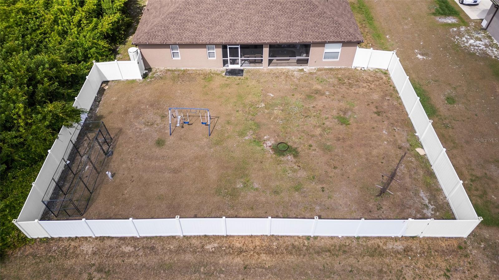 Image 25 of 30 For 4530 Irdell Terrace