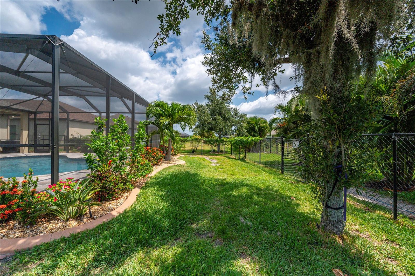 Image 38 of 54 For 4093 River Bank Way