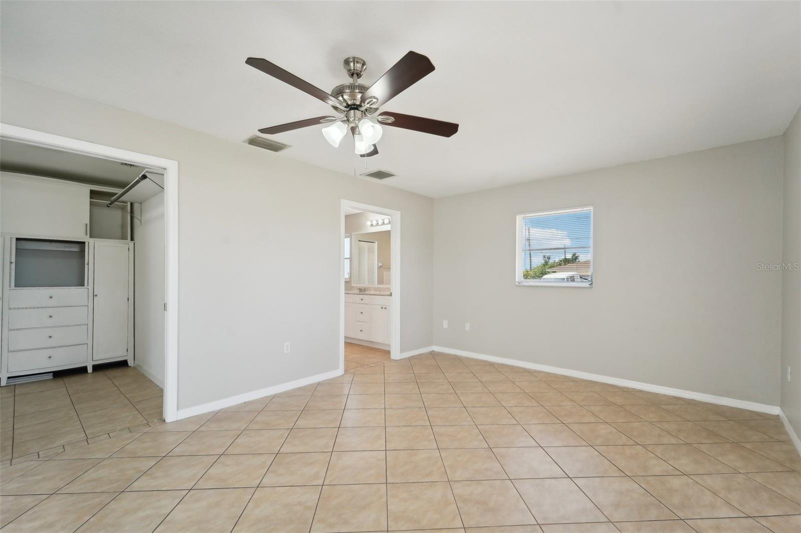 Image 22 of 41 For 19016 Midway Boulevard