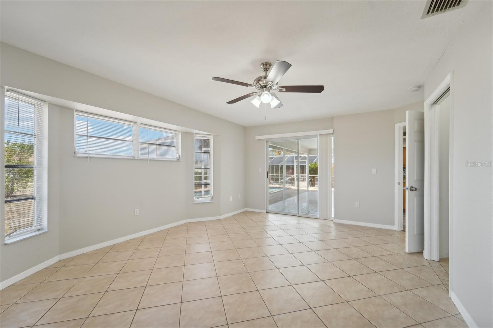 Image 24 of 41 For 19016 Midway Boulevard