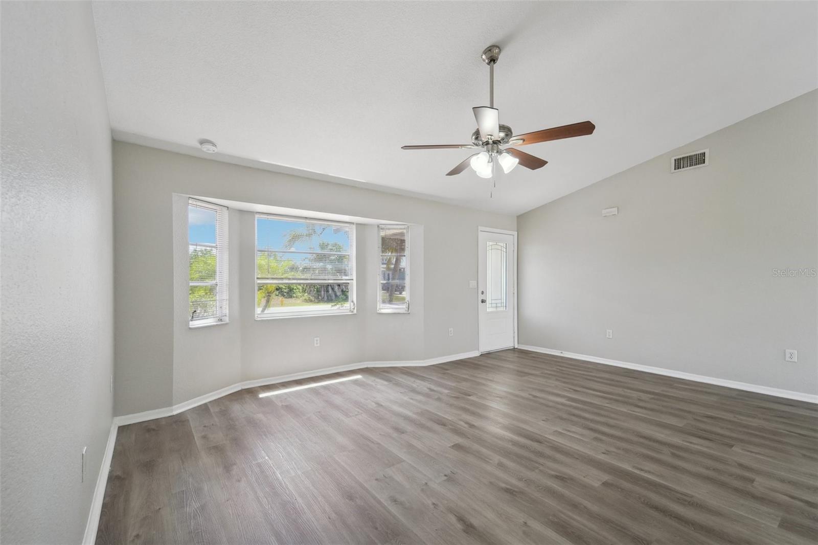 Image 33 of 41 For 19016 Midway Boulevard
