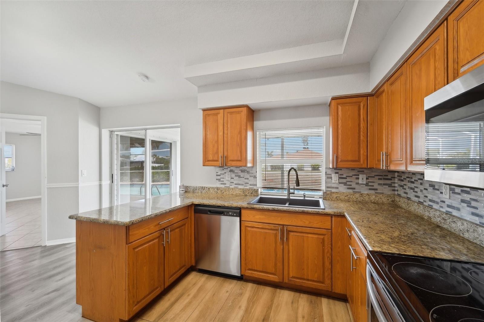 Image 36 of 41 For 19016 Midway Boulevard