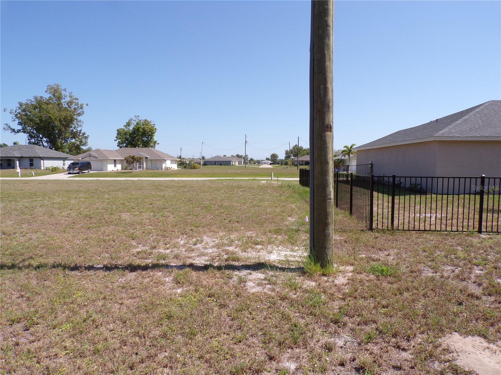 Image 13 of 18 For 25051 Doredo Drive