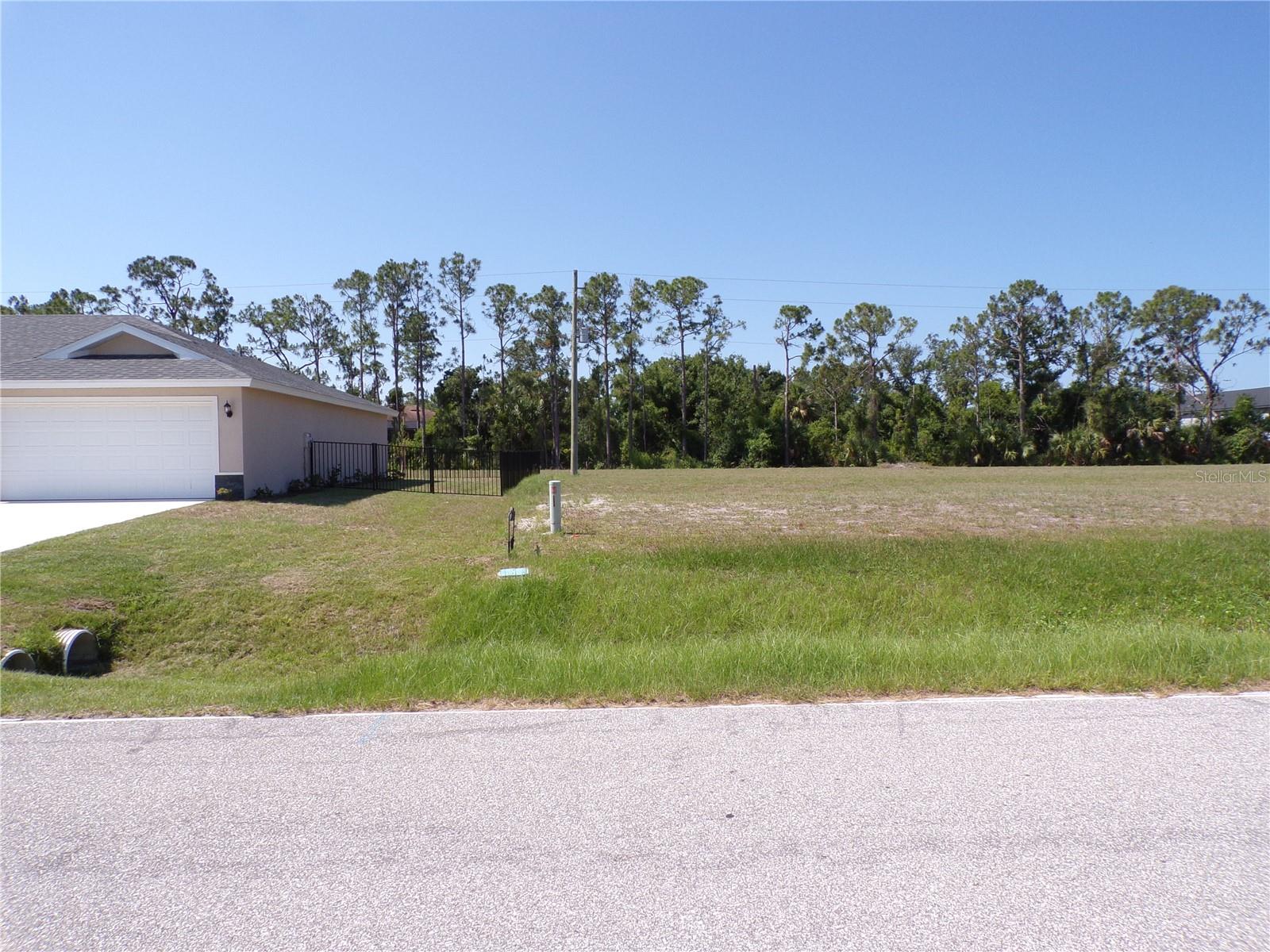 Image 4 of 18 For 25051 Doredo Drive