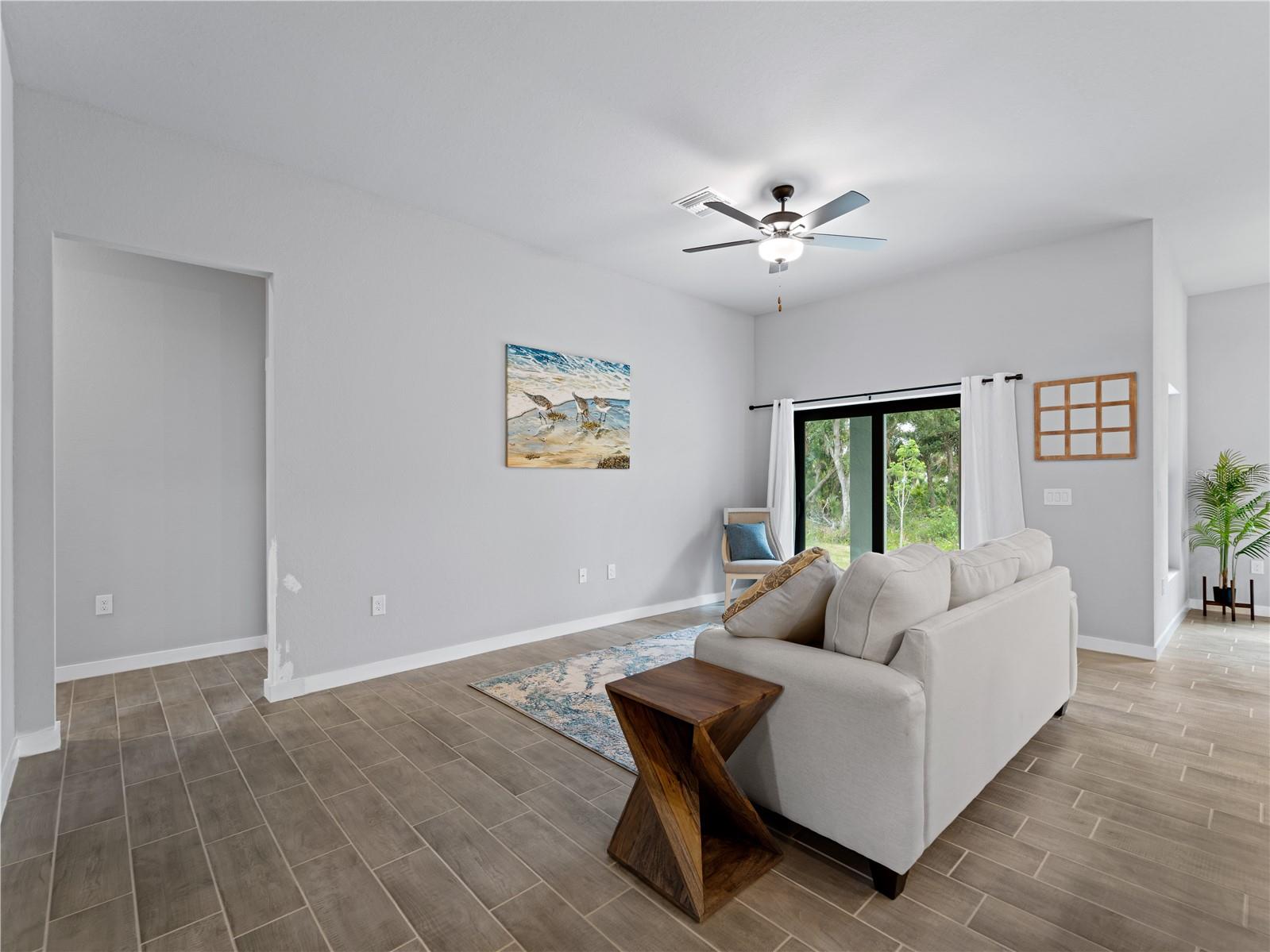 Image 10 of 48 For 2049 Delta Street
