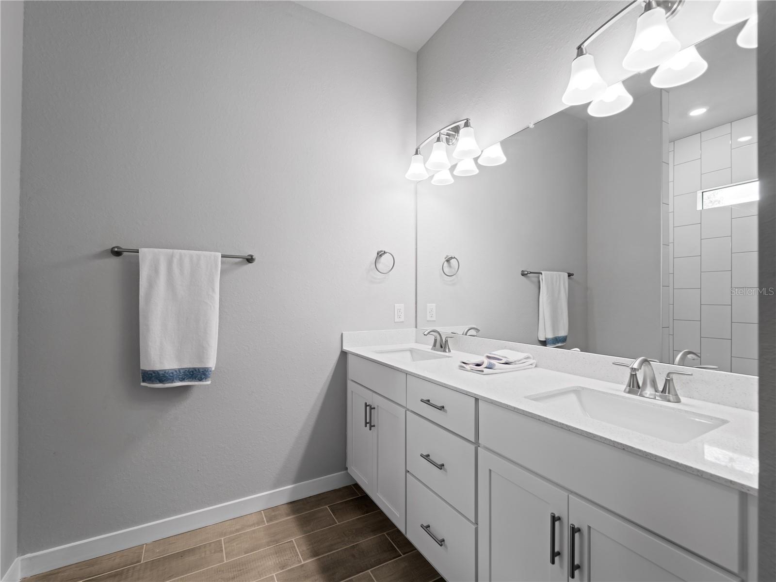 Image 13 of 48 For 2049 Delta Street