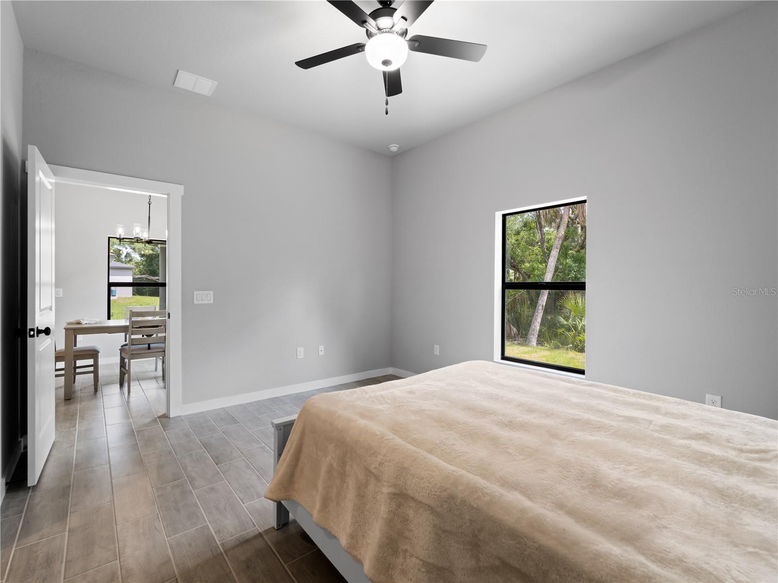 Image 15 of 48 For 2049 Delta Street