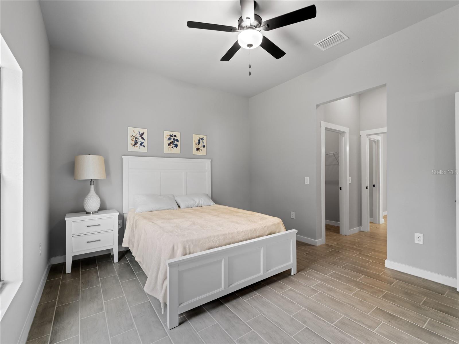 Image 16 of 48 For 2049 Delta Street