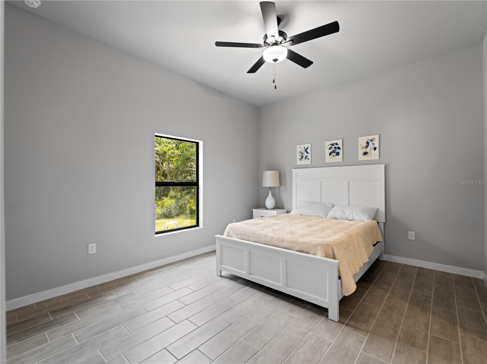 Image 17 of 48 For 2049 Delta Street