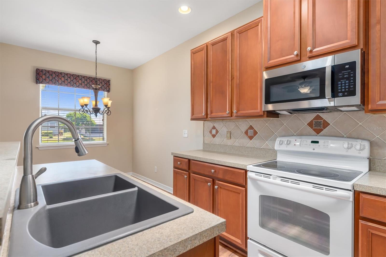 Image 13 of 57 For 24611 Rio Villa Lakes Circle